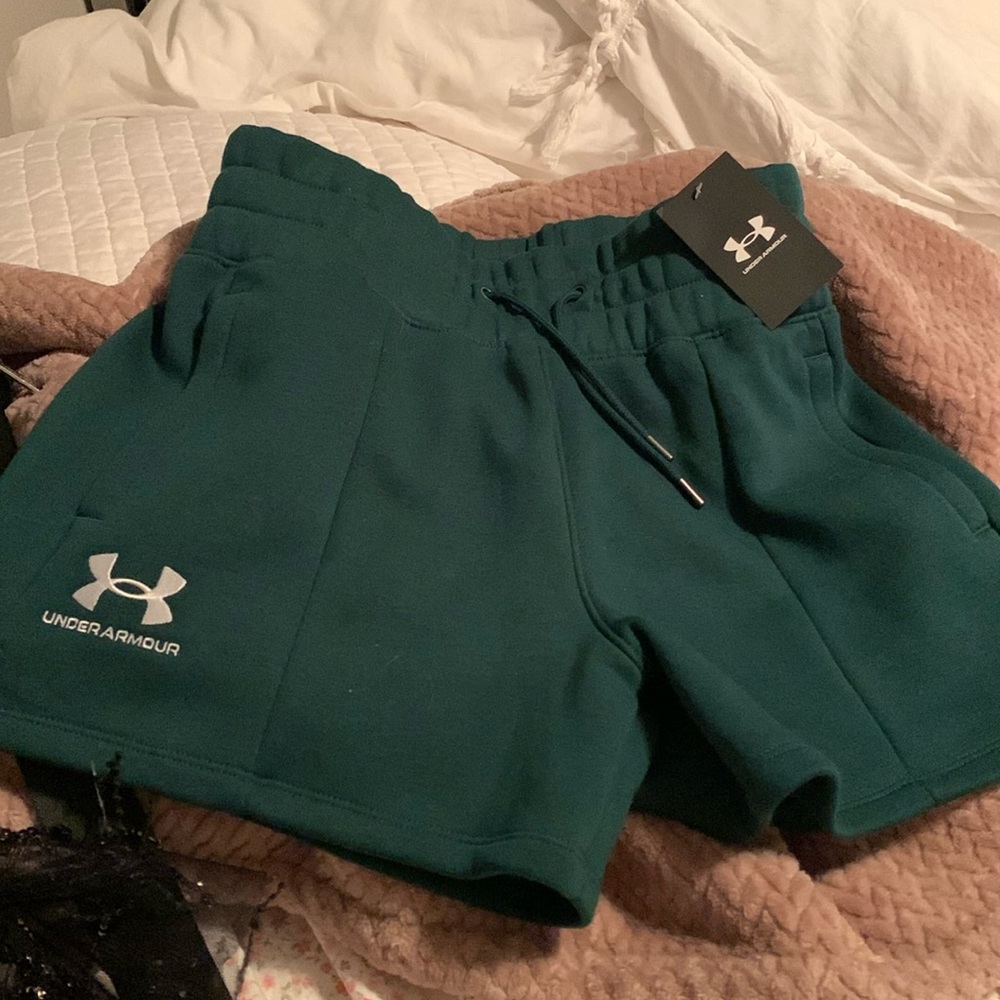 under armour essential fleece shorts